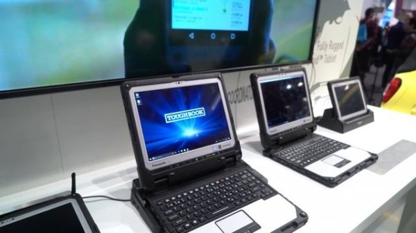 Panasonic ToughBook CF-33 Hands-On: Rugged 2-in1 Windows 10 PC