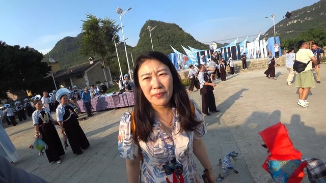 ХЛЕБОСОЛЬНО ВСТРЕТИЛИ В ДЕРЕВНЕ | ЛЕС ГОР В ГУЙЧЖОУ #laowai