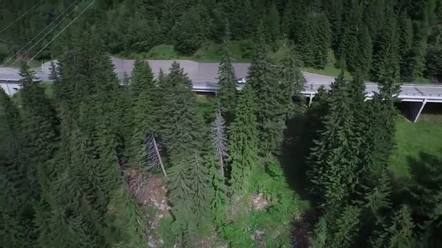 2017 Jaguar F-Pace Vs 2016 Land Rover Range Rover Evoque