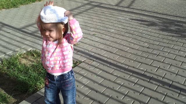 На прогулке смотреть онлайн