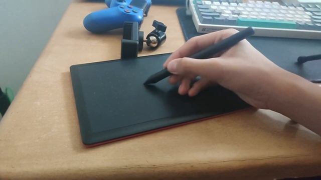 Wacom One Small (CTL-472) Unboxing & Review for osu! смотреть онлайн