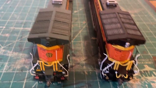 Comparison: Ho scale Athearn Genesis 2.0 Dash 9 vs Scaletrains Rivet Counter Dash 9 BNSF смотреть онлайн