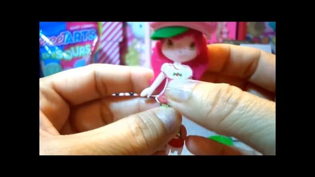 SURPRISE eggs VALENTINES day STRAWBERRY SHORTCAKE m&m's UNBOXING doll chocolate SUPER CUTE смотреть онлайн