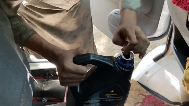 Hijet cargo engine oil change смотреть онлайн