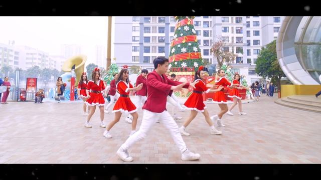 [DANCE IN PUBLIC] - Nhảy Giáng Sinh JINGLE BELLS Remix | Vũ đoàn SEPHERIA смотреть онлайн