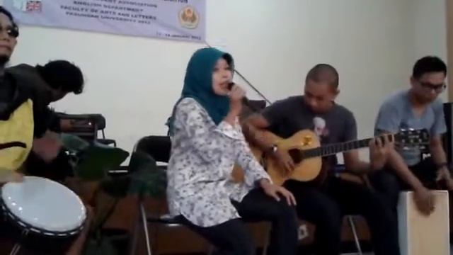 Price Tag- suaranya bagus bgt... смотреть онлайн