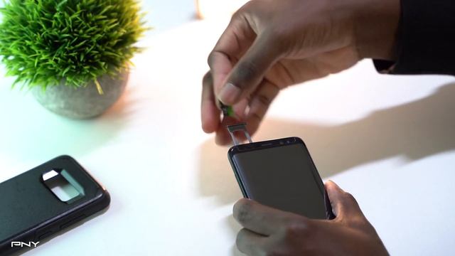 How To Install a PNY microSD card in your Android Device смотреть онлайн