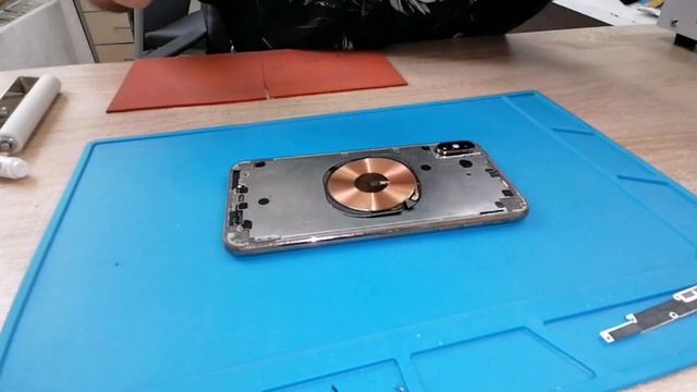 Замена задани стекло IPhone XS Max / IPhone XS Max Glass Replacement