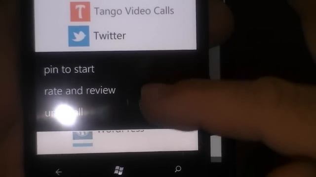 Window Phone 7 on an iPhone 4 смотреть онлайн