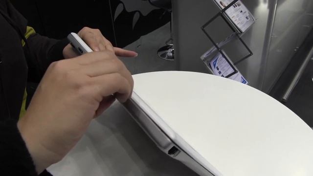 MSI S20 Slider Ultrabook Hands On at CeBit 2013 смотреть онлайн