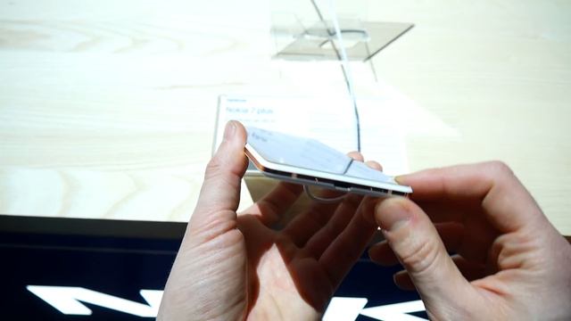 Nokia 7 Plus: POTENTE, RAFFINATO, ANDROID ONE | Anteprima ITA | MWC 2018 смотреть онлайн