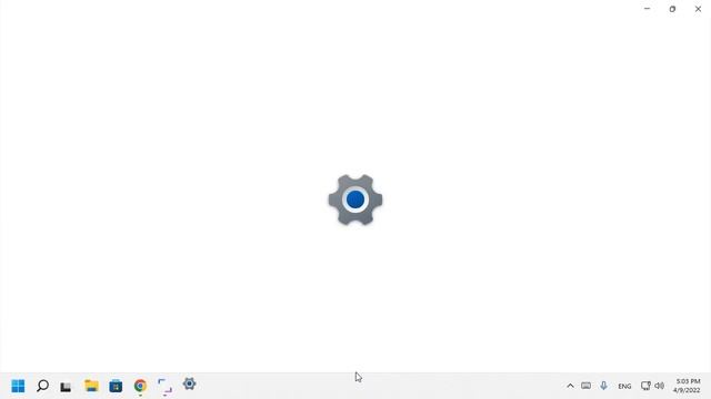 How to Show / Hide Taskbar in Windows 11 смотреть онлайн