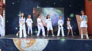 "Луна не знает пути"