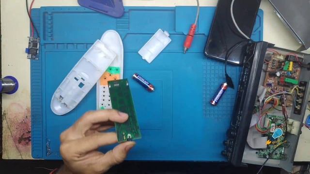 Hacked!!! Convert Any IR Remote Into RF 433MHZ (Smart) Remote смотреть онлайн