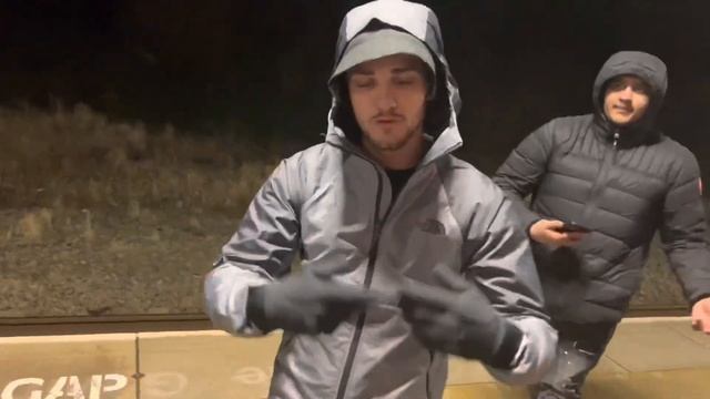 Poker Machine смотреть онлайн