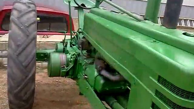 1944 JD B. Rated at 30hp PTO смотреть онлайн