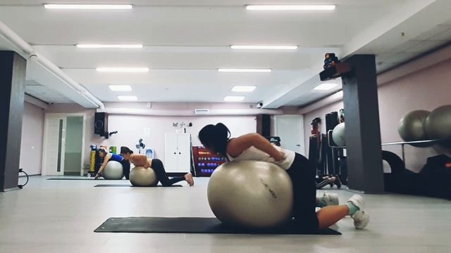 СИЛОВАЯ ТРЕНИРОВКА ЦЕЛОЕ ЗАНЯТИЕ / SUPER STRONG / ГРУППОВАЯ ТРЕНИРОВКА 26.09.2022г смотреть онлайн