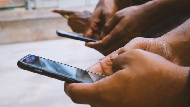 Android and iOS Secrets: How to Block Ads in Apps and Games смотреть онлайн