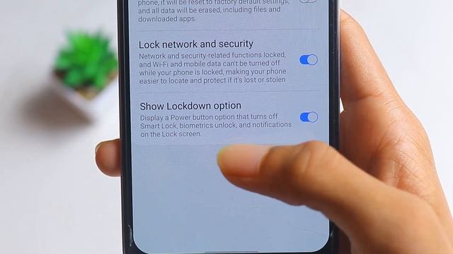 New Lockdown Mode in Samsung One UI 2 | Android 10 New Feature смотреть онлайн