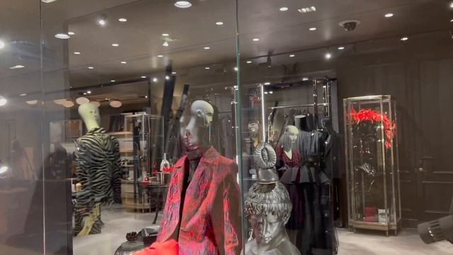 NYC VLOG: SOCIAL MEDIA PRESSURE | GUCCI | BERGDOFS | POSTPARTUM ANXIETY | | MoMA | UNBOXING смотреть онлайн