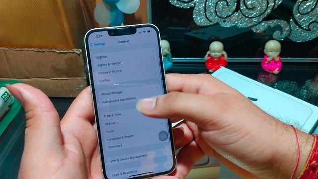 Iphone 13 256GB Starlight unboxing | Devansh Gupta | FEB 2020 | Now better videos are on the way 🙈 смотреть онлайн