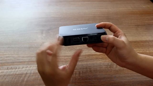 Mở hộp Android TV Box M8s chip lõi tứ S812 mức giá chỉ hơn 2 triệu đồng смотреть онлайн