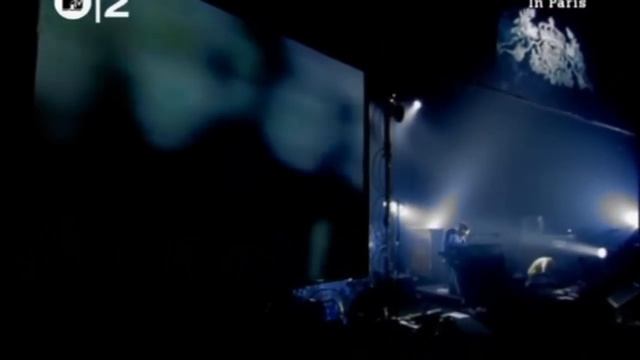 Radiohead - Everything In Its Right Place, Live Paris 2001 смотреть онлайн