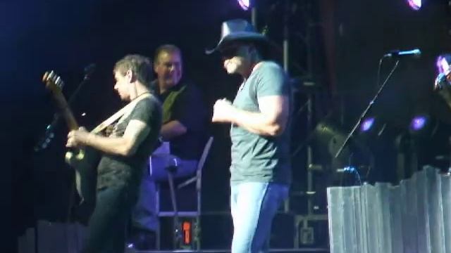 Trace Adkins смотреть онлайн