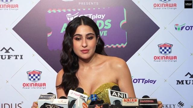 Sara Ali Khan and Kartik Aaryan Together at OTT Play Awards 2022 смотреть онлайн