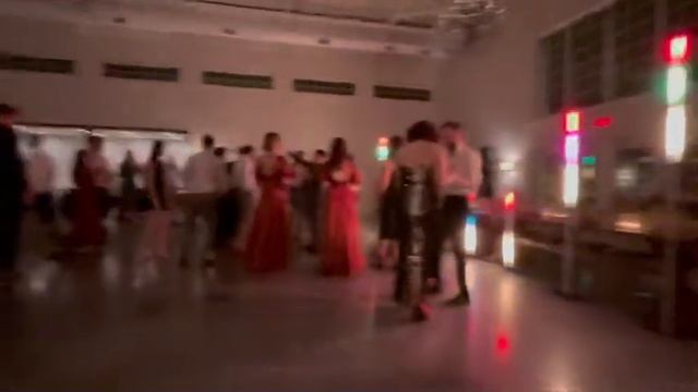 wedding crazy get low смотреть онлайн