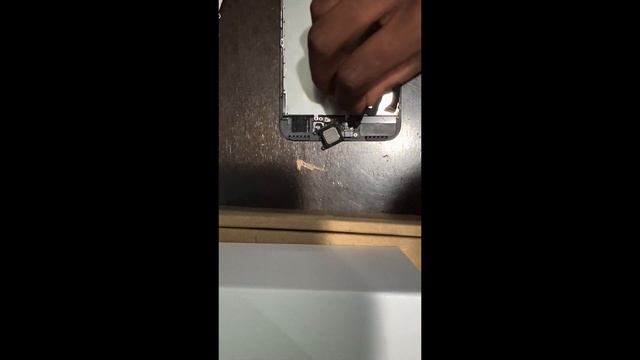 iPhone 7+ Front Camera Replacement смотреть онлайн