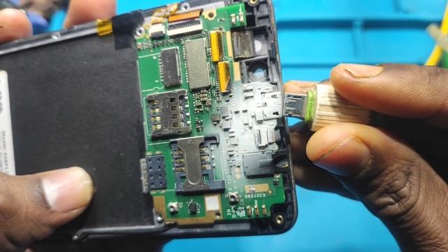 Android Charging section only heating | not charging solution Solution смотреть онлайн