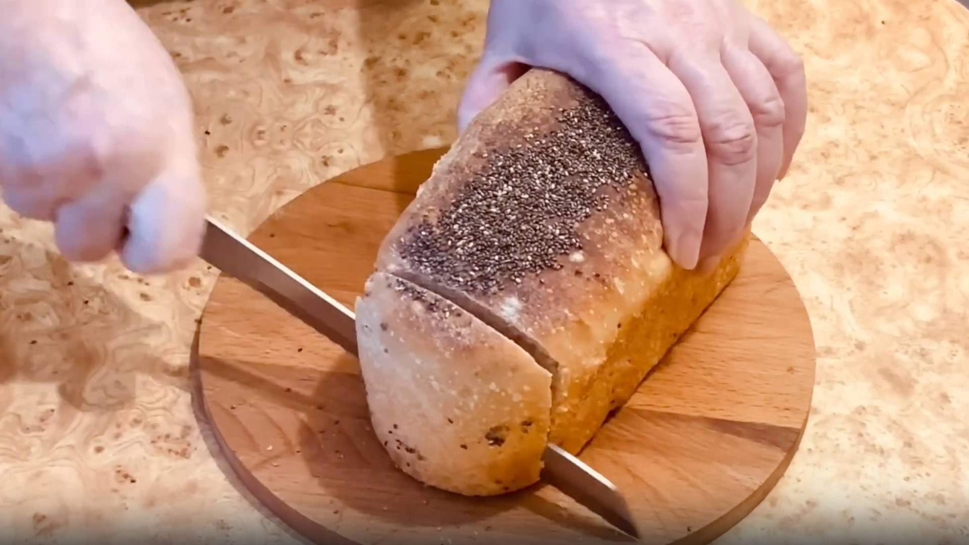 Хлеб на закваске с очень полезными семенами ЧИА смотреть онлайн