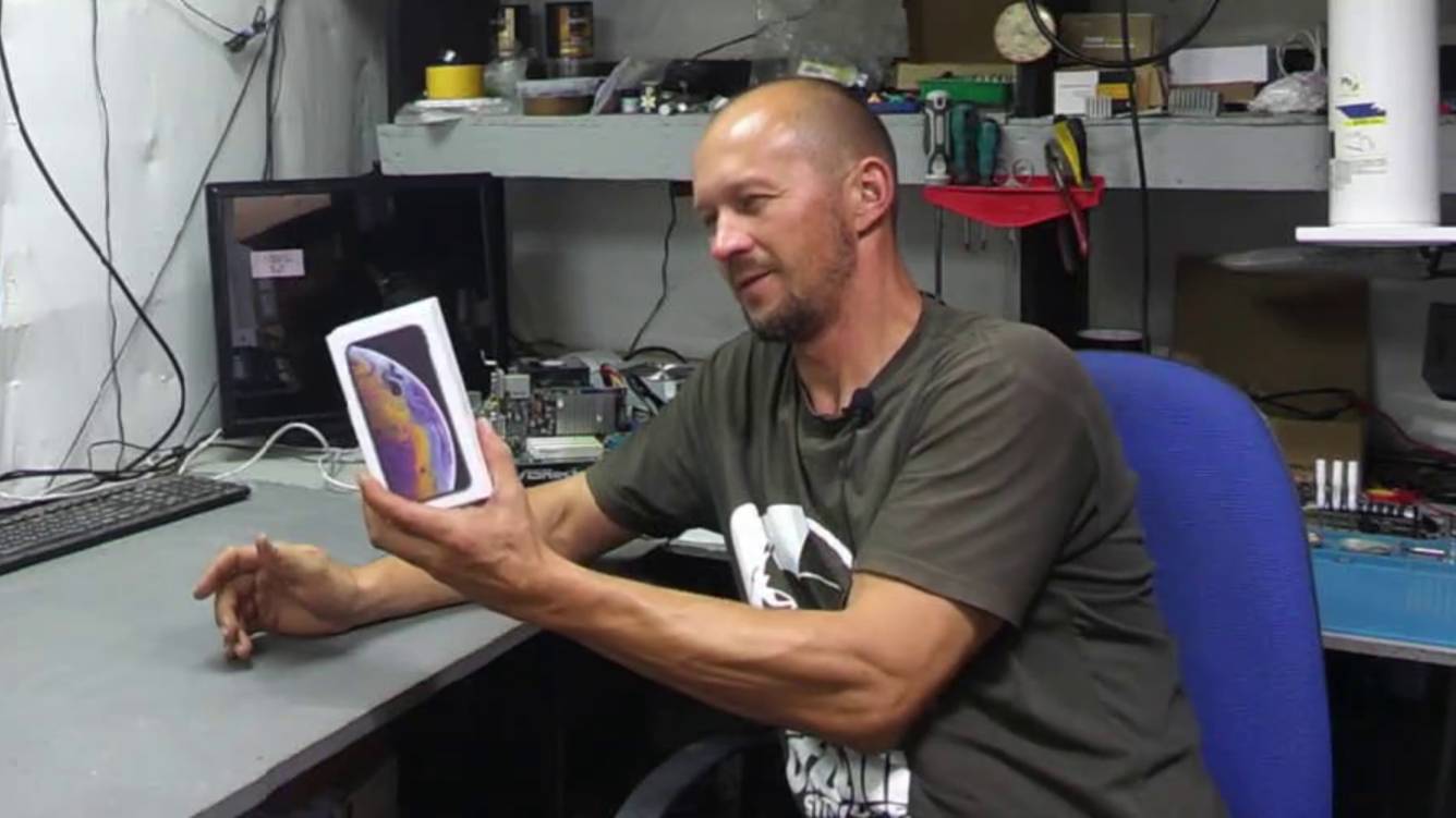 Простой ремонт iPhone XS |Ремонты с Авито| ЗверьПК смотреть онлайн