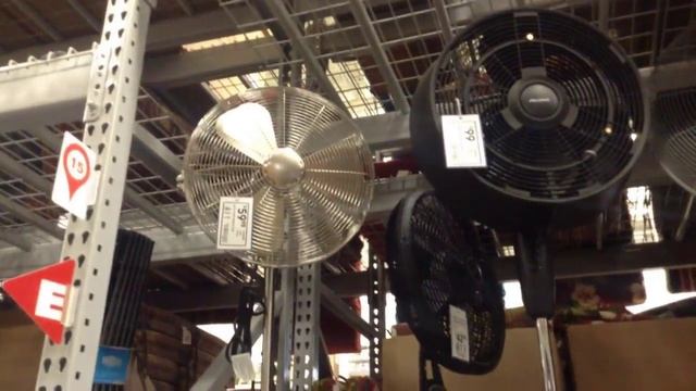 Several Frigidaire Window A/C units and some Box Fans on Display at Low's! смотреть онлайн