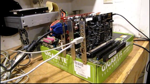 Windows 7 Pro vs. Pentium III 450 Mhz смотреть онлайн