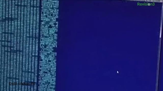 Credit Cards Exposed in Massive Hacks; Who's Behind It? смотреть онлайн