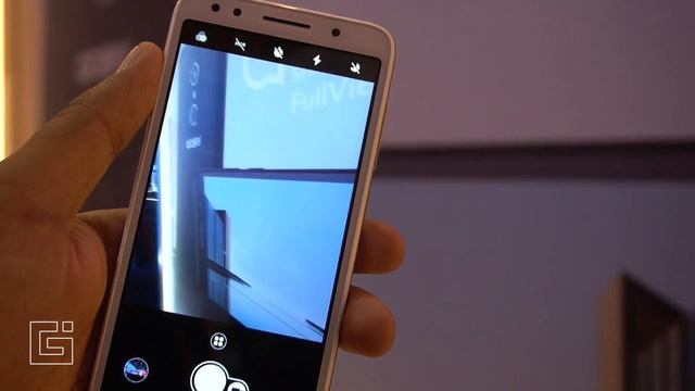 Alcatel 1x Android Go Phone Hands on, Go Apps, Camera at MWC 2018 смотреть онлайн