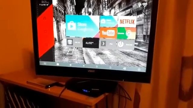 Tanix TX3 Max TV Box смотреть онлайн