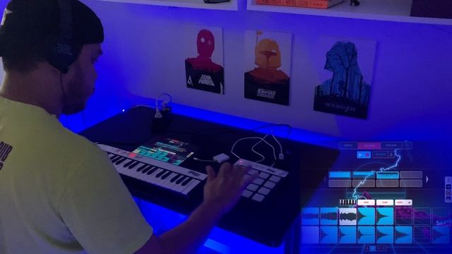 SYNTHWAVE - LIVE LOOP KOALA SAMPLER AND LOOPY HD (4K VIDEO) смотреть онлайн