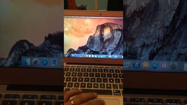 OSX Yosemite prueba de la beta 4 en un cacharro macbook air смотреть онлайн