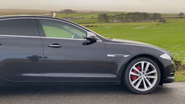 Jaguar XJ 3.0d V6 Portfolio Auto (s/s) 4dr смотреть онлайн