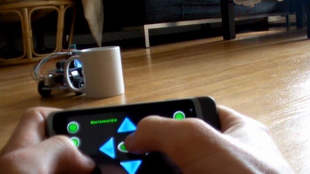 Bluetooth/Android controlled robot car смотреть онлайн