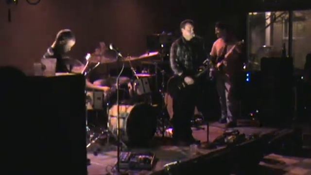 Louder Than Alice - Last Train смотреть онлайн