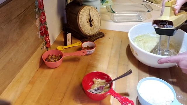 Homemade Banana Bread смотреть онлайн