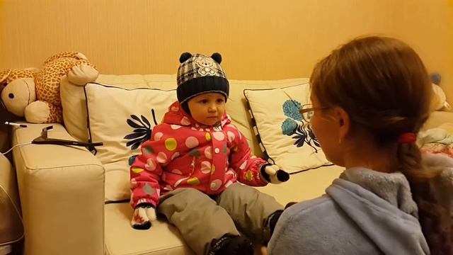 Одеваемся на прогулку. смотреть онлайн
