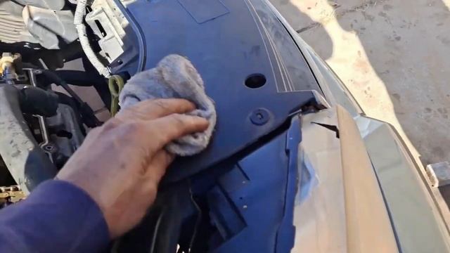 COMO CAMBIAR CADENA DE TIEMPO Y BOMBA DE AGUA 2.7 DODGE смотреть онлайн