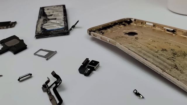 Restoring Broken Phone Found From street rubbish / Restore iphone6 cracked смотреть онлайн
