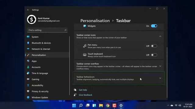 How to Automatically Hide the Taskbar in Windows 11 смотреть онлайн