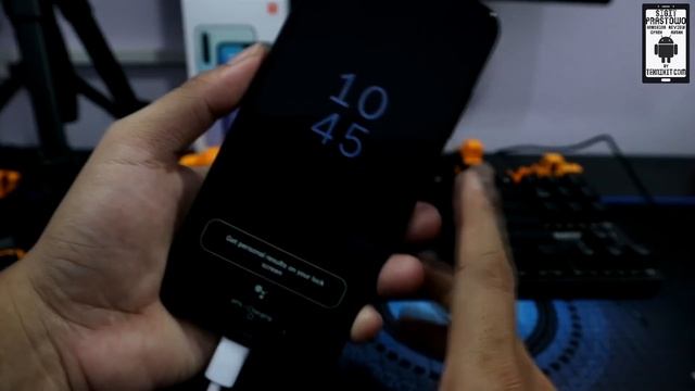 Mengaktifkan Always On Display Lewat Aplikasi Google Bawaan Android смотреть онлайн